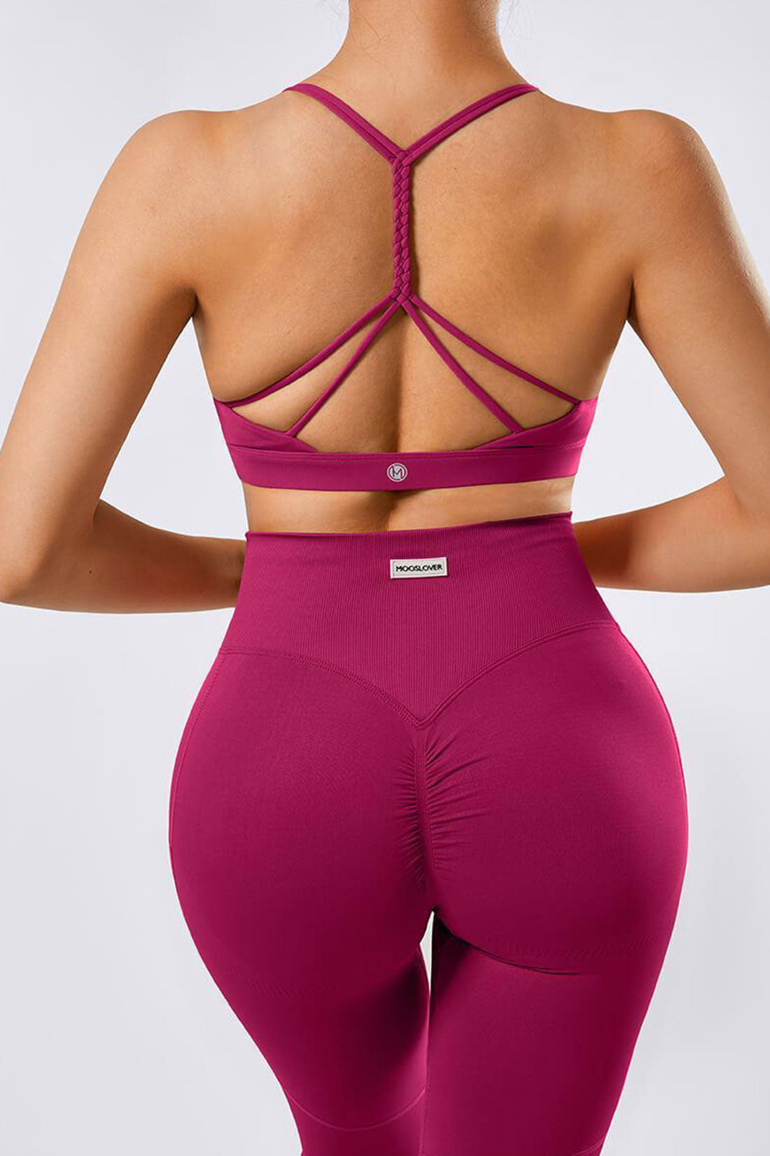 Soutien-gorge à bretelles torsadées de couleur unie